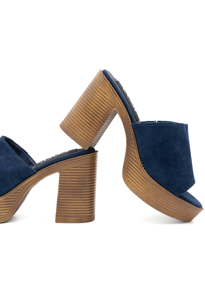 Σουέτ mules με τετράγωνο τακούνι και φιάπα M736-Μαύρο Σουέτ mules με τετράγωνο τακούνι και φιάπα M736-Μαύρο