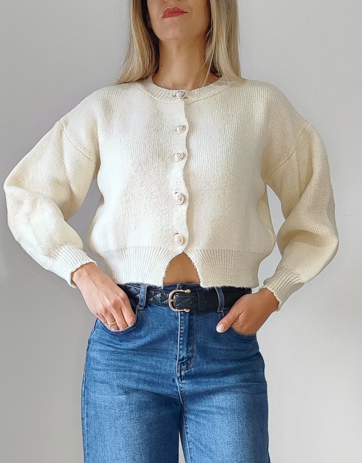 Zακέτα πλεκτή λαιμόκοψη 8885- Εκρού Zακέτα πλεκτή λαιμόκοψη 8885- Εκρού